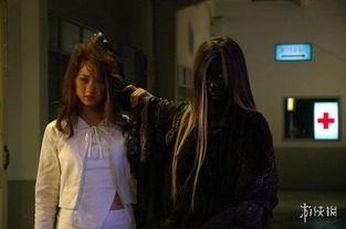 疯魔美女 电影在线观看,一场跨越时空的奇幻之旅  第2张